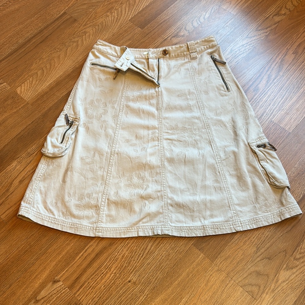 J. Jill cream floral utility A-line silhouette midi skirt. Size 8. - Picture 4 of 17